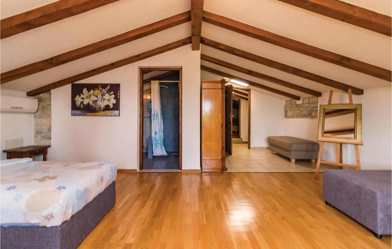 Pet Friendly Home In Manjadvorci With Wifi