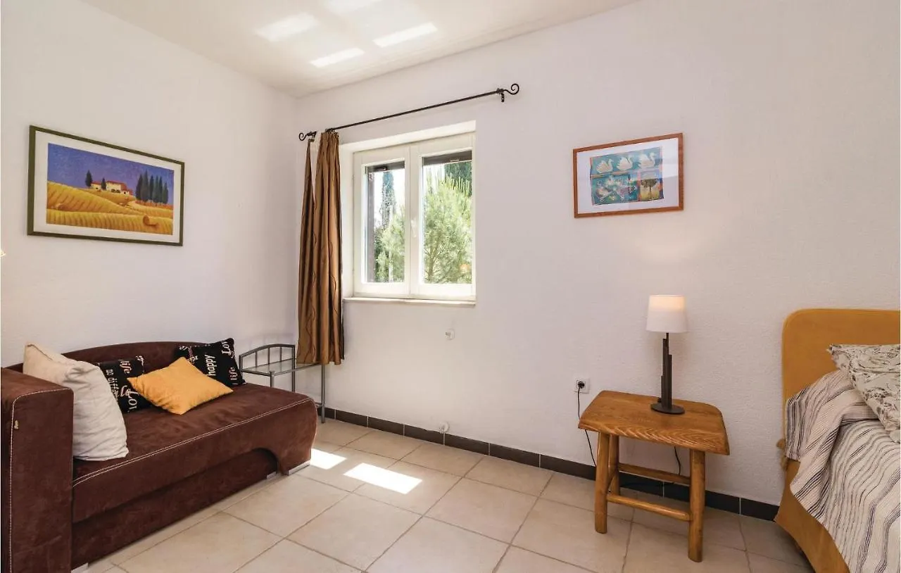 Pet Friendly Home In Manjadvorci With Wifi