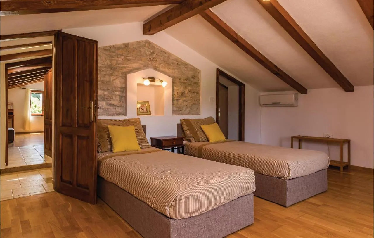Pet Friendly Home In Manjadvorci With Wifi 0*,  Croatia